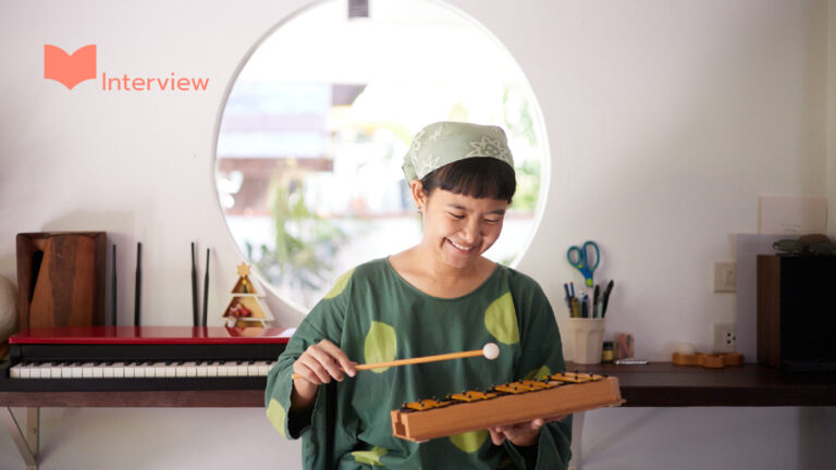 วิธีชวนเด็กๆ กลับมารู้เนื้อรู้ตัวผ่านธรรมชาติ ฉบับครูเพลง-ต้องตา จิตดี แห่งโรงเรียนอนุบาลเทพารักษ์