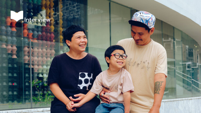 เมื่อลูกเปลี่ยนเรา และการเป็นพ่อแม่เต็มไปด้วยบทเรียนพิเศษ คุยกับแม่หน่อยและพ่อบอล จาก ‘เพจมีลูกเป็นครู’ จากบทเรียนที่ทำให้เข้าใจว่าไม่มีอะไรสำคัญเท่าปัจจุบัน